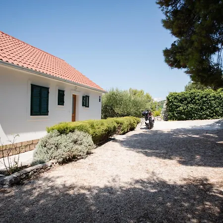 Captain's House Primosten - Feel The Sea Apartman