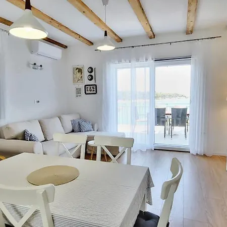 Captain's House Primosten - Feel The Sea