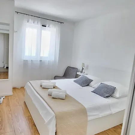 Captain's House Primosten - Feel The Sea