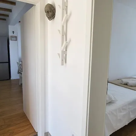 Captain's House Primosten - Feel The Sea Apartman Dolac