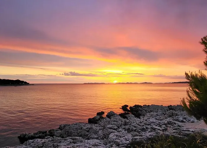 Captain's House Primosten - Feel The Sea Apartman Dolac