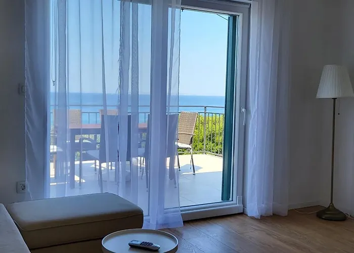 Captain's House Primosten - Feel The Sea Apartman *