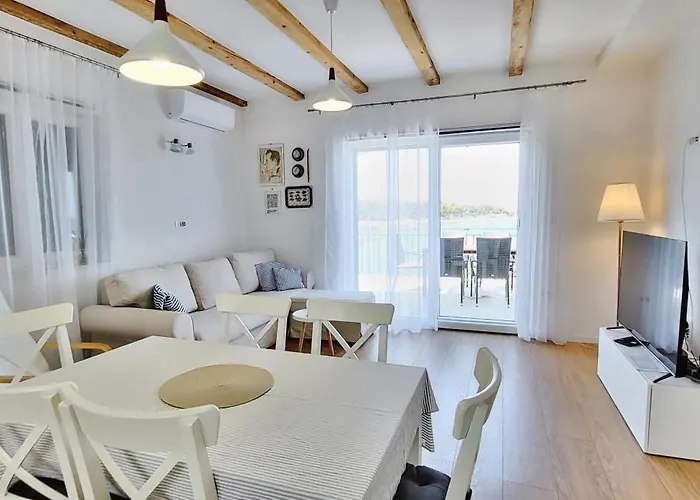 Captain's House Primosten - Feel The Sea