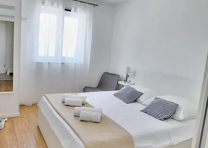 Captain's House Primosten - Feel The Sea